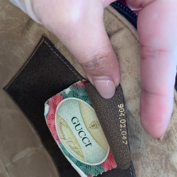 Authentic Vintage Gucci Crossbody - Picture 8 of 11